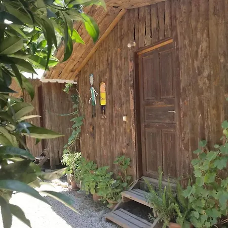 Yakamoz Pansiyon Tatil parkı